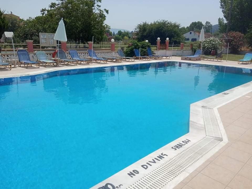 Ektor Apartments @Swimming Pool Sidárion Exteriör bild