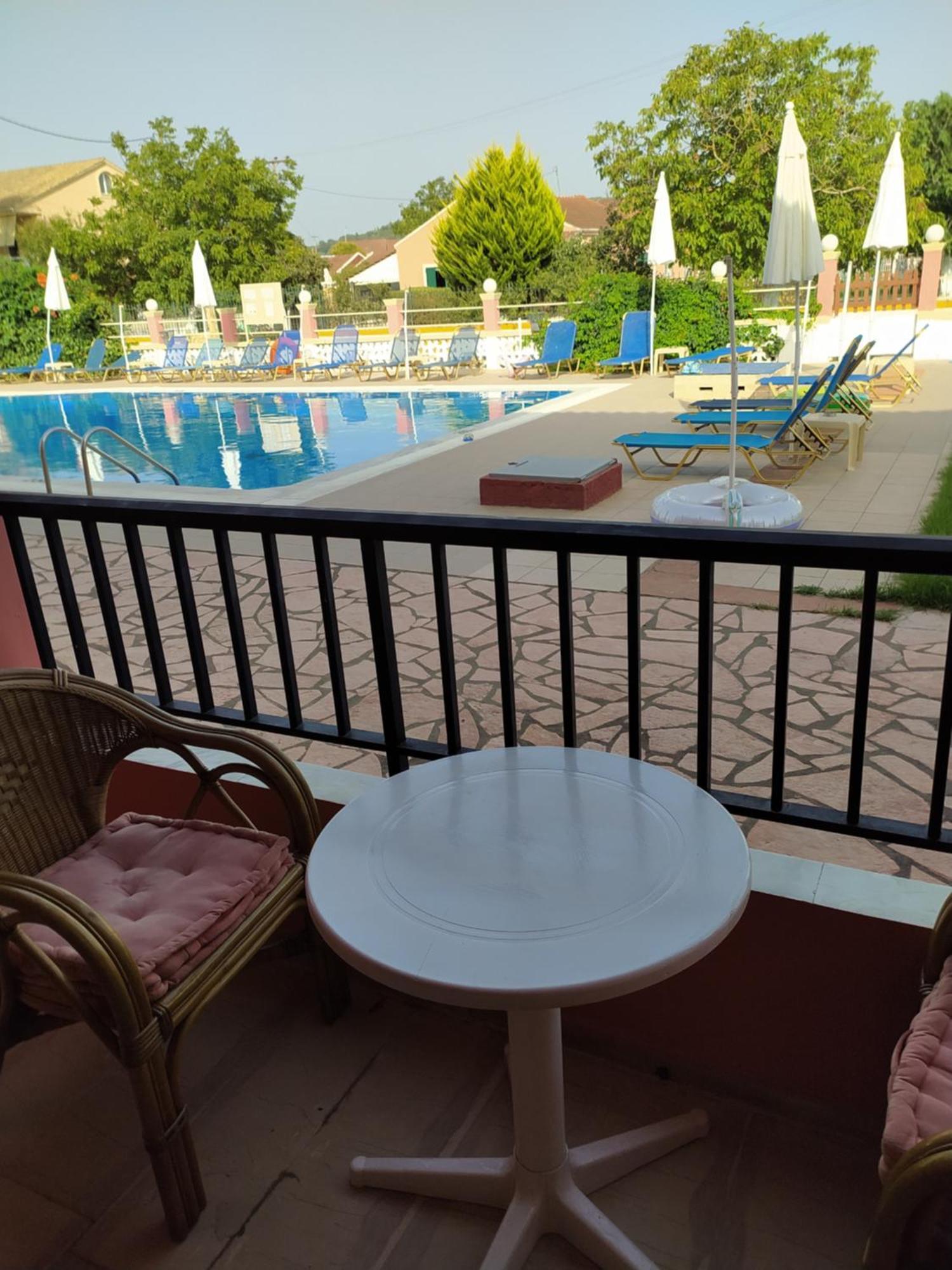 Ektor Apartments @Swimming Pool Sidárion Exteriör bild